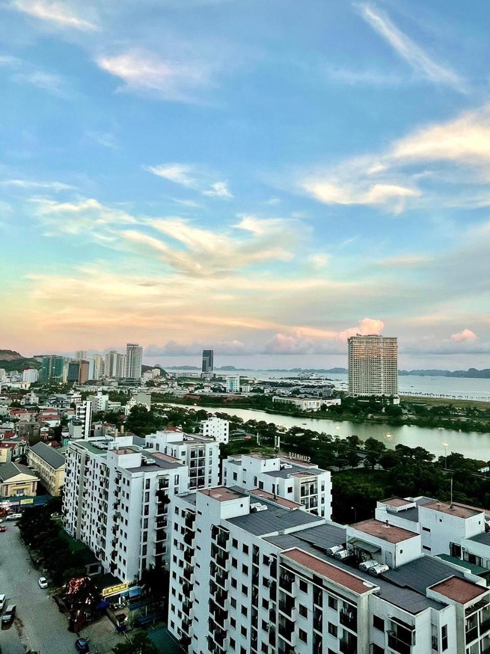May House Green Bay Garden Ha Long - Near Marina Beach מראה חיצוני תמונה